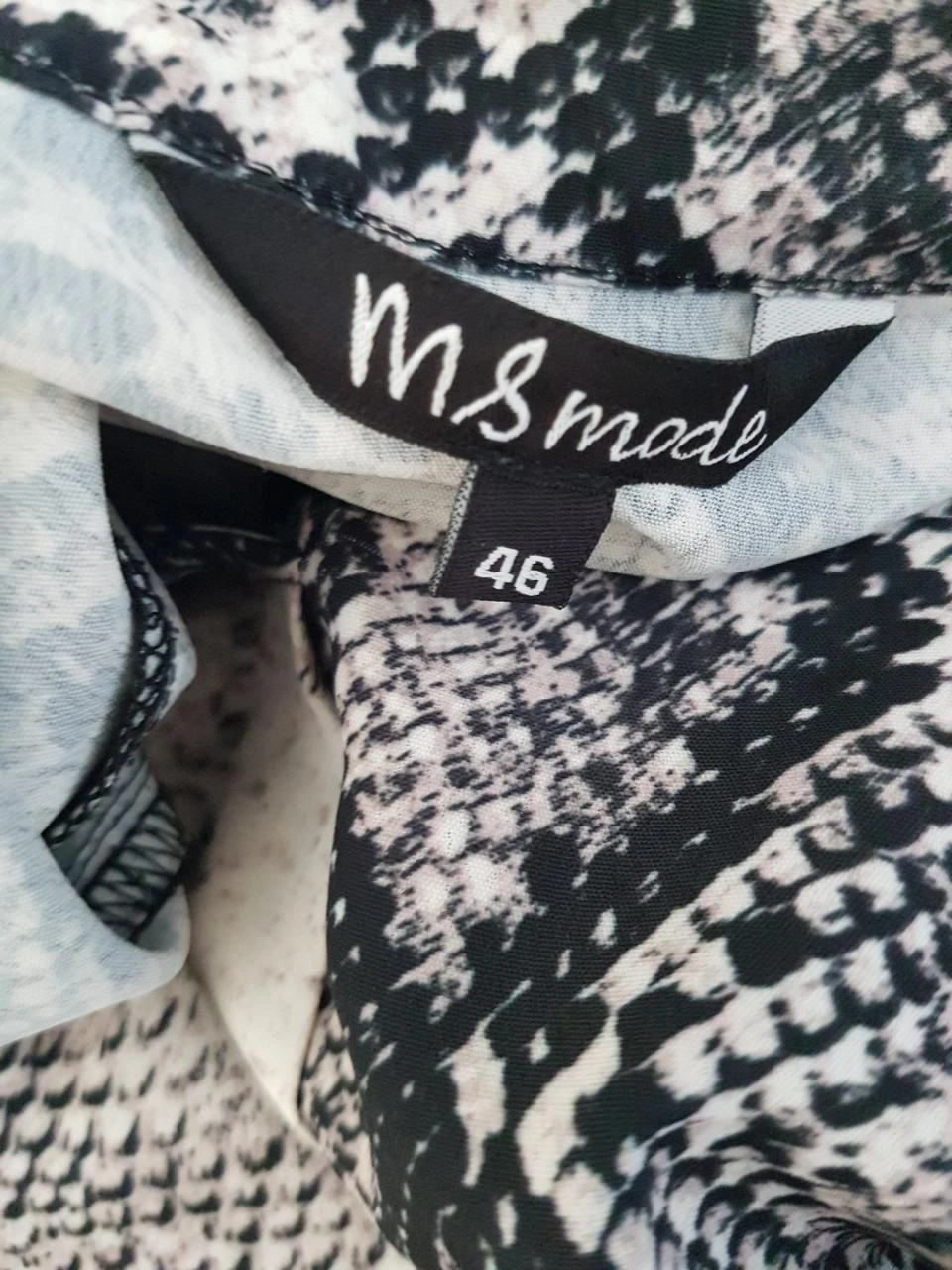 🖤Vloeiende blouse met slangenprint MS Mode - Maat 46 – photo 4